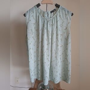 Suzanne Betro Size 2X Sleeveless Floral Top